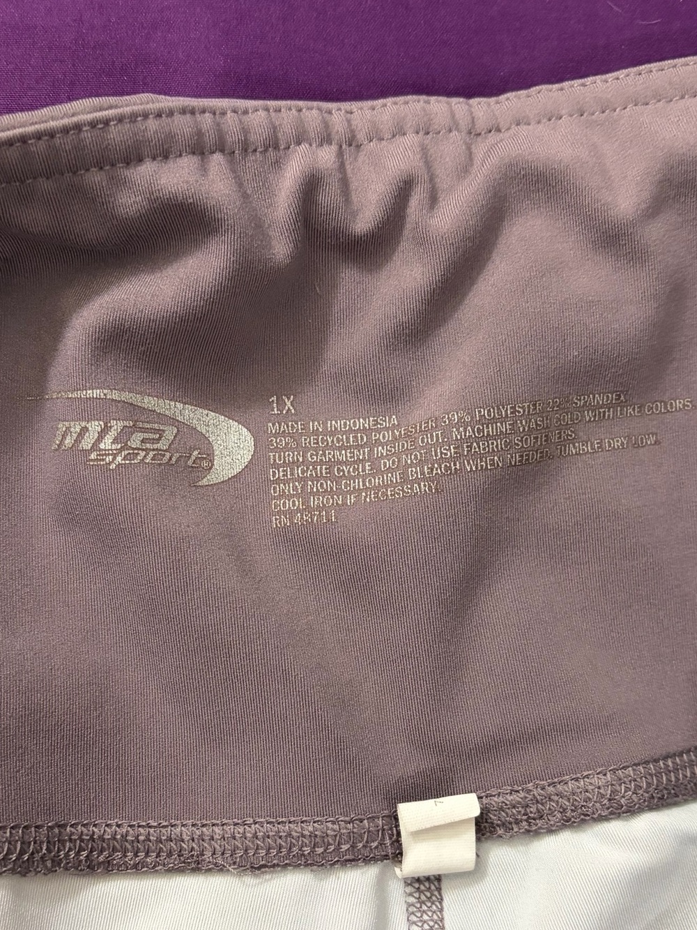 High-Waist Purple Capri Leggings with Multicolor Tweed Panels - Picture 3 of 5